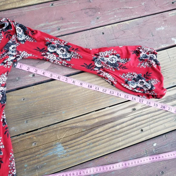 Free People Red Floral Boho Stretchy Speak Easy Tunic Top - Picture 13 of 14